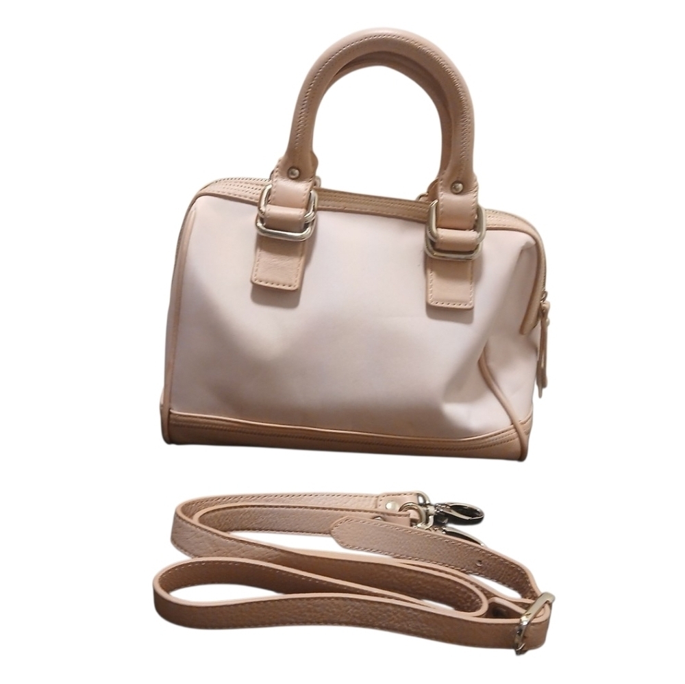 Pertegaz - NWOT, Mauve Satchel W/Crossbody Strap, 2 Pockets, 1 Zipperd, Embossed - Picture 2 of 11
